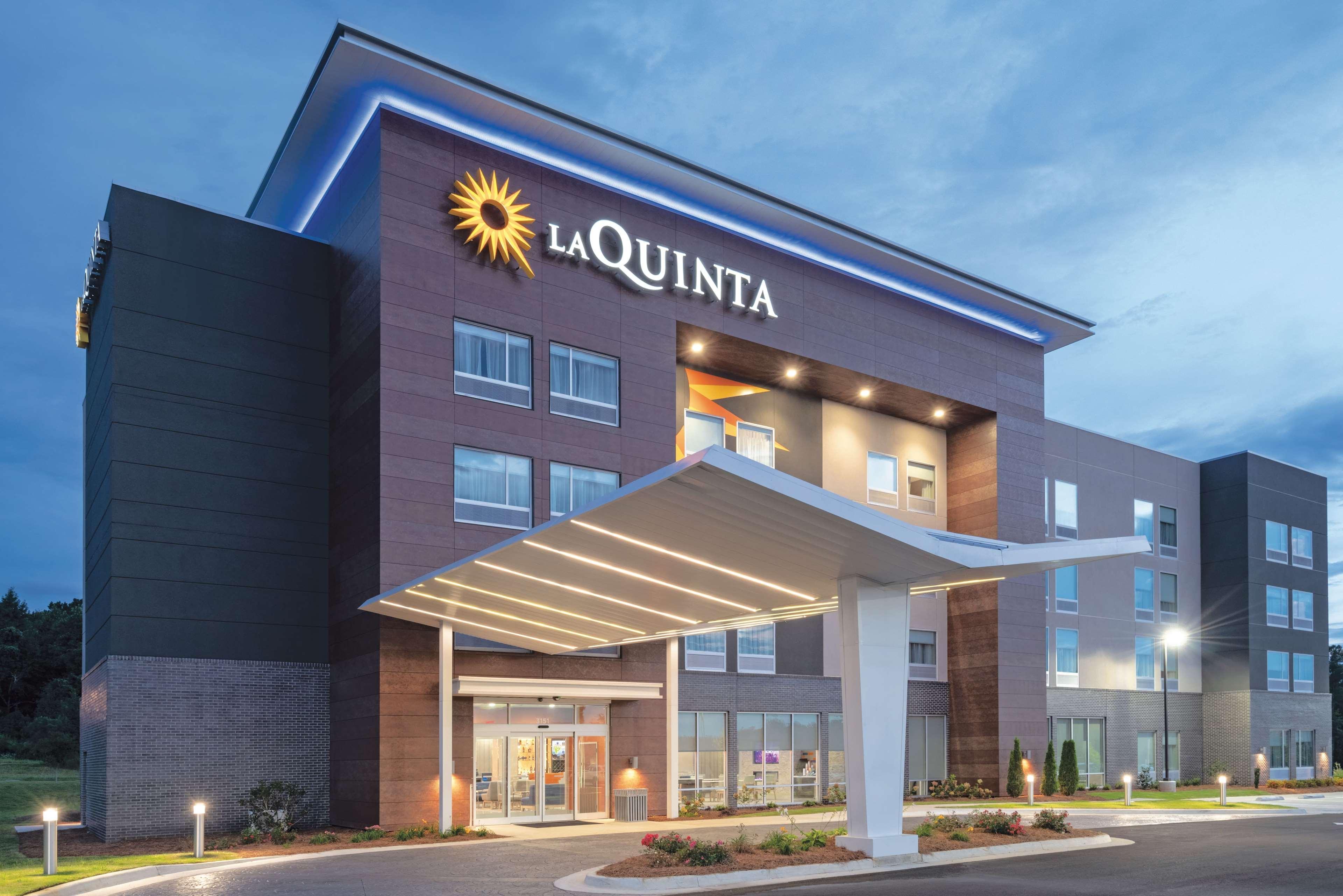 Hotel La Quinta By Wyndham Opelika Auburn Exterior foto